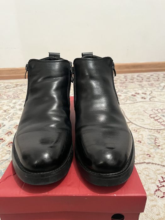 Аяқ киім киілмеген ұлыма үлкен болып қалды………………………….