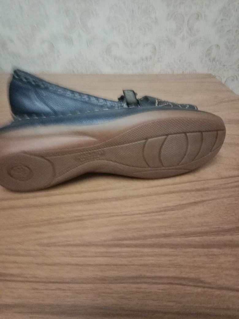 Немецкие кожаные туфли.39,40 раз.