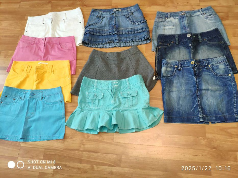 Дамски тениски ,блузи ,потници ,поли