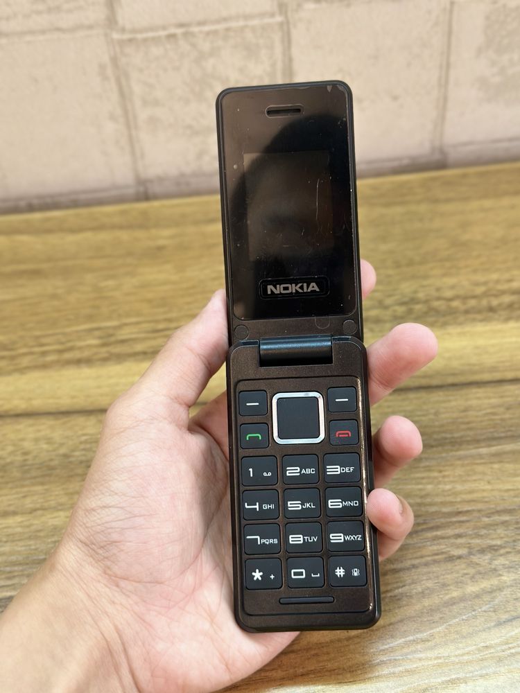 Nokia 2720 mini orginal telefon