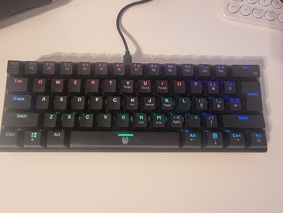 tastatura gaming mecanica ck62 rgb