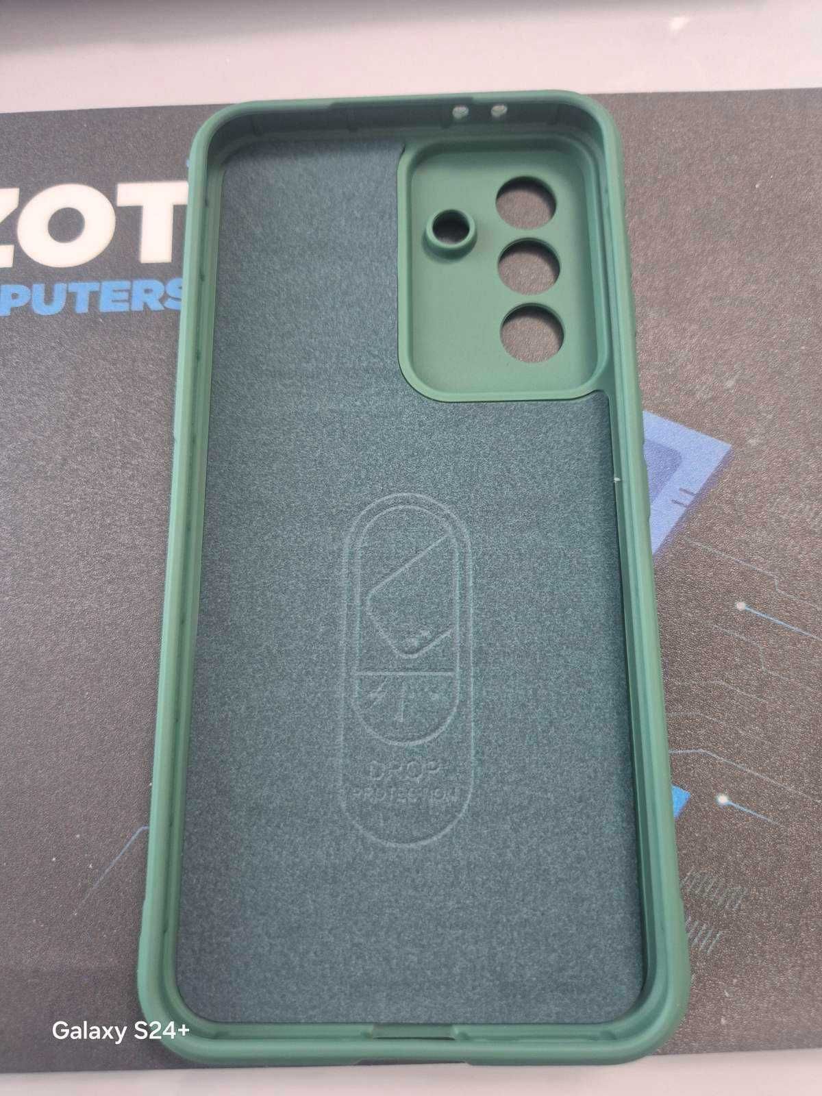 Продавам силиконов калъф за Samsung А56