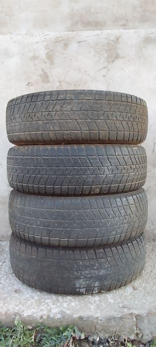 Продам зимние шины бу
