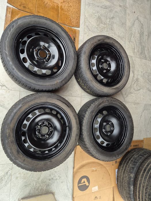 Vând jante+cauciucuri de Wv 5/112/16 Passat,Golf,Turan 205/55/16 M+S