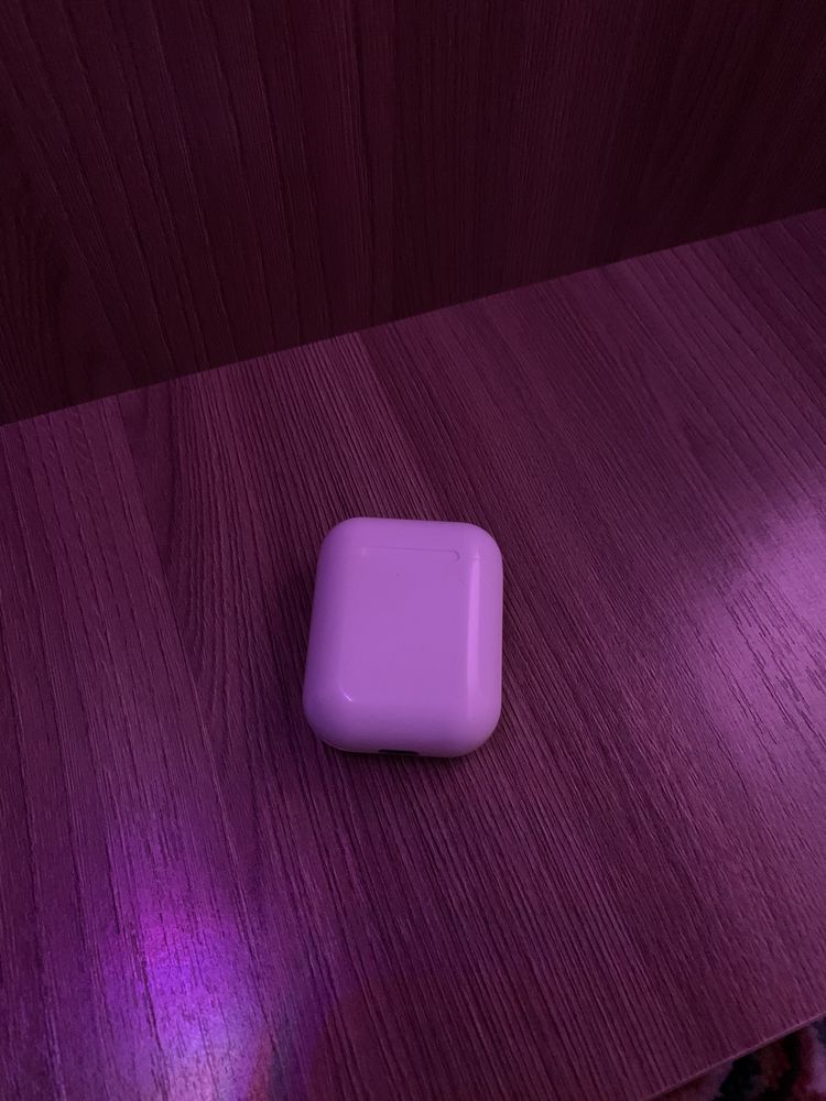 AirPods i18 Sotiladi