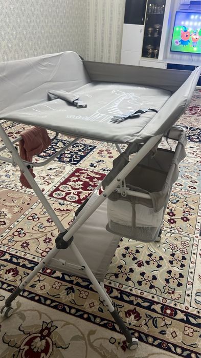 Продаю пеленальный столик