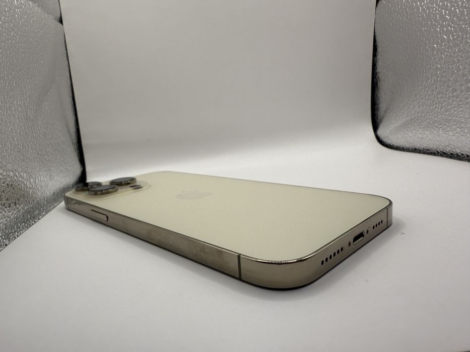 Продавам Iphone 14 pro max 256GB Gold