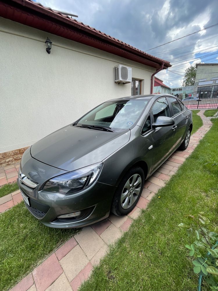 Opel Astra J, 2019, 1.4 turbo Benzina