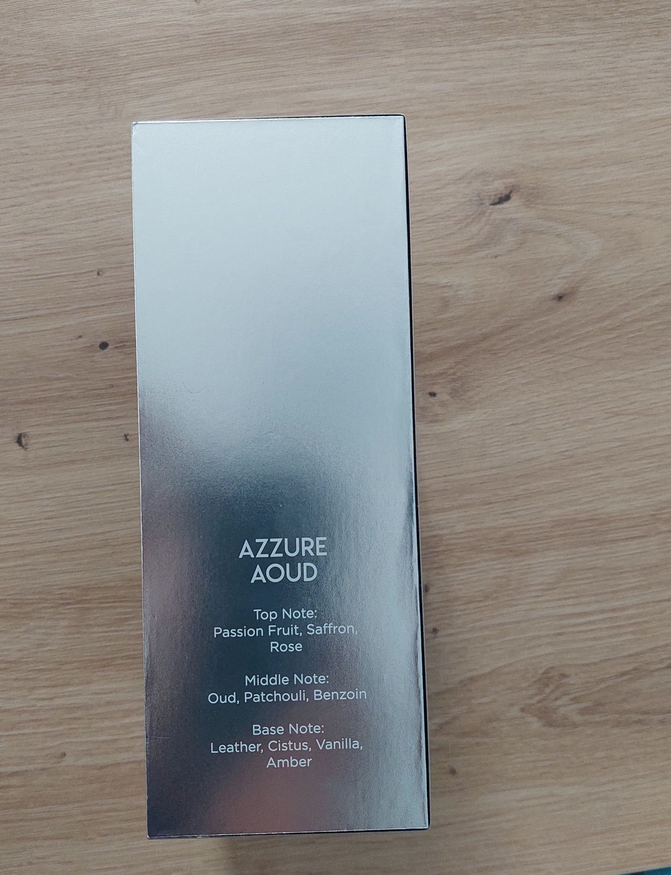 Parfum Azzure Aoud  vând sau schimb