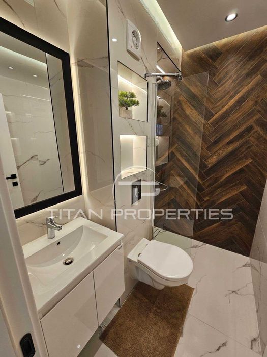 Продава се Тристаен апартамент в Пловдив, Христо Смирненски - 109 кв.м за 1924 €/кв.м - Снимка #7