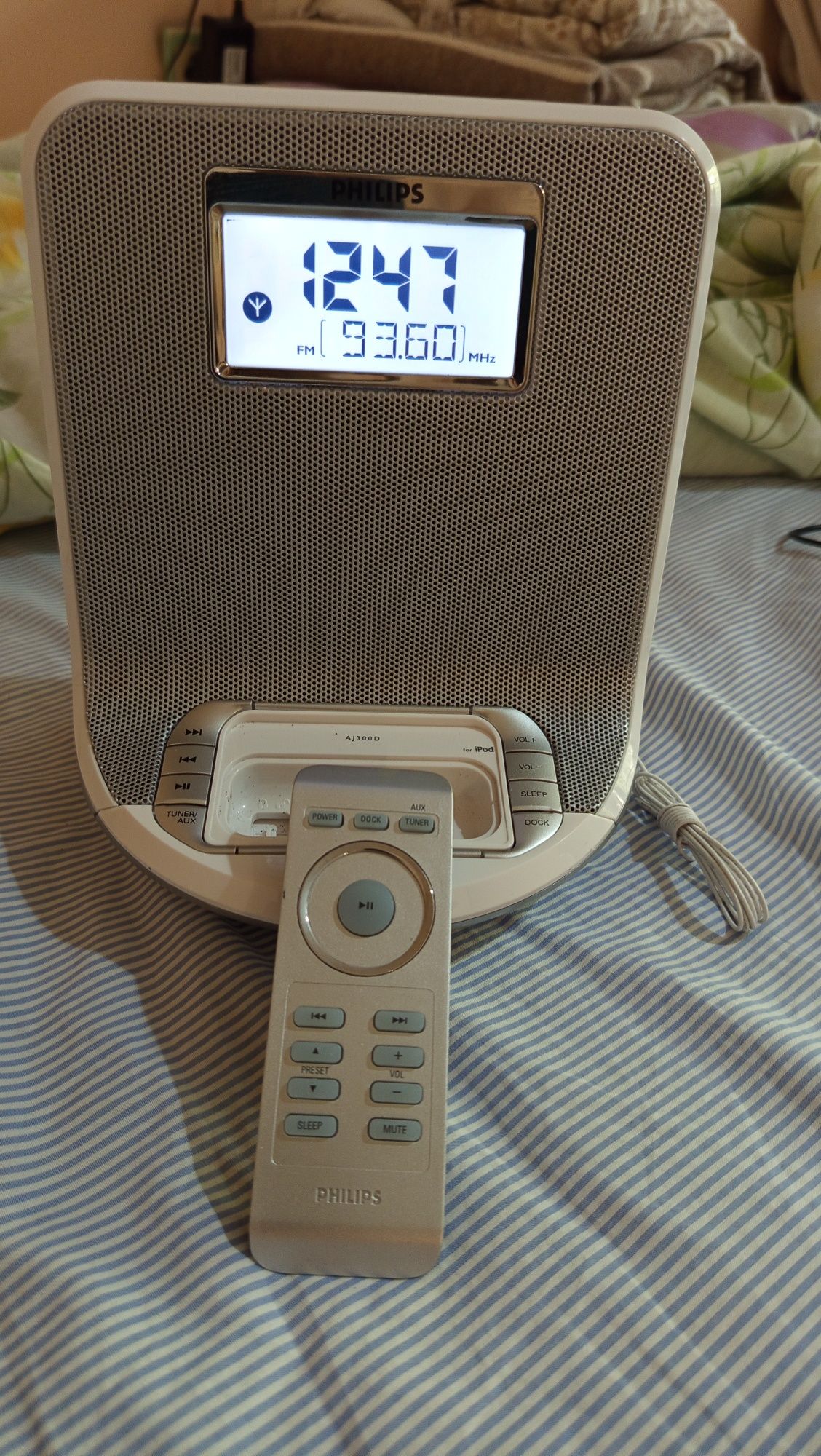 Дог станция радио часовник PHILIPS