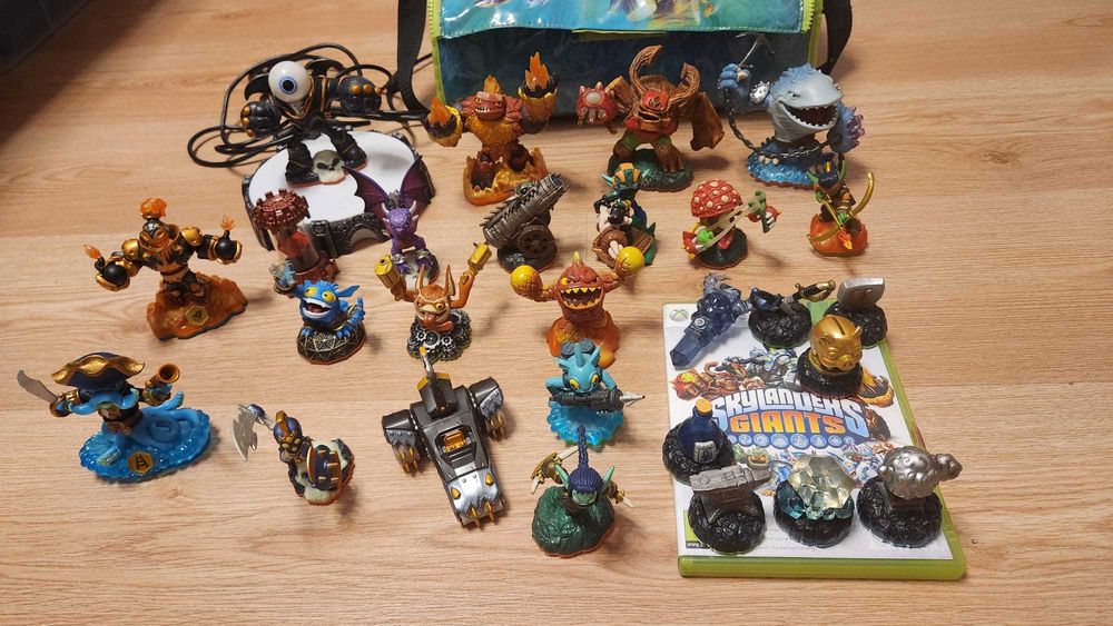Pachet complet Skylanders portal joc figurine