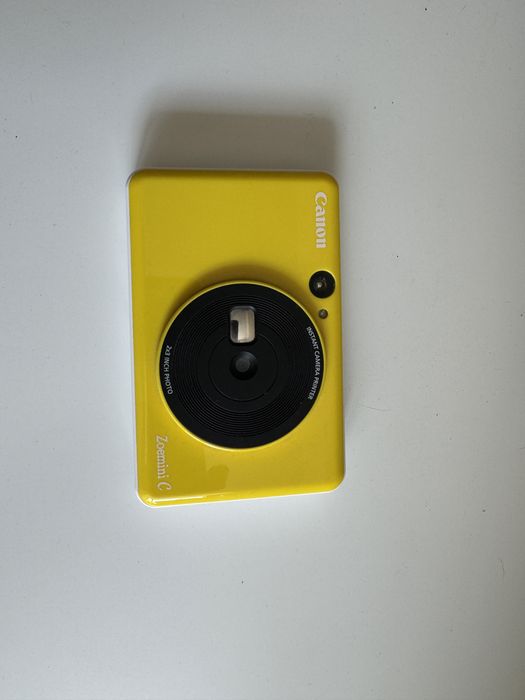 Фотокамера моментальной печати Canon Zoemini C