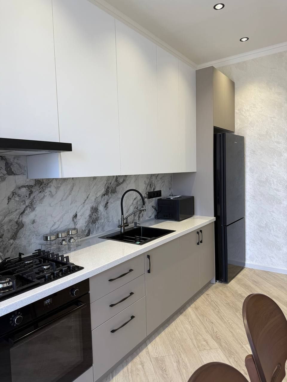 Продается 3х ком квартира, ЖК Мухташам, ор-р: мест. Финансов, 80 м²