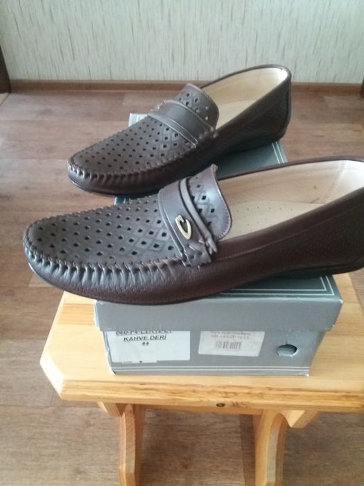 Продам мужские туфли (весна-лето, кожа)
