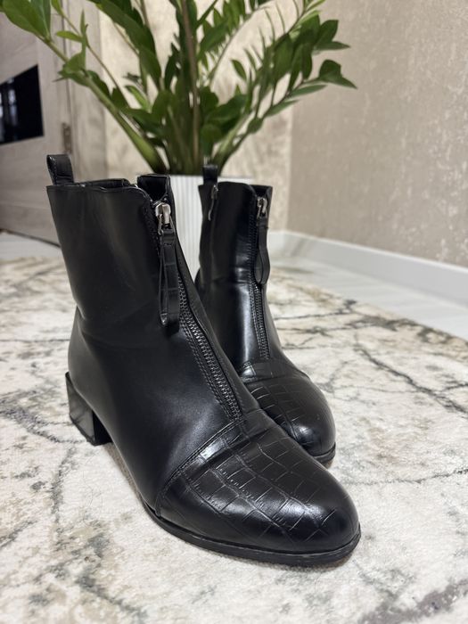 Женские полусапожки