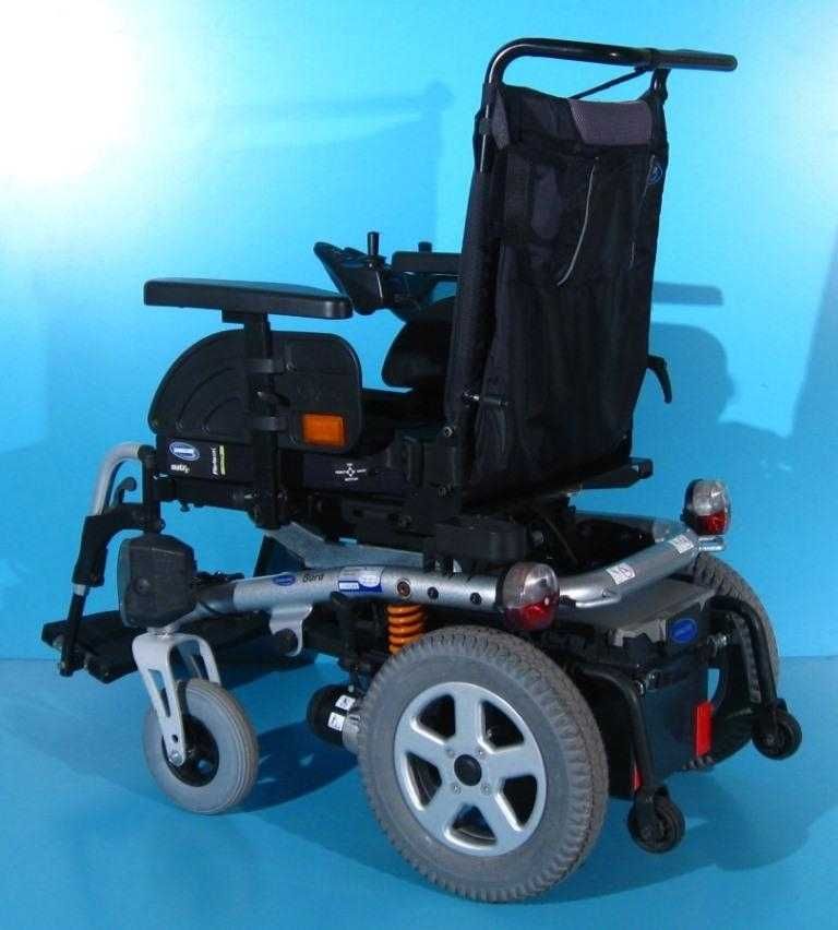 Carucior electric handicap Invacare Bora - 6 km/h