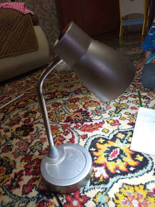 Лампа настольная бесплатно