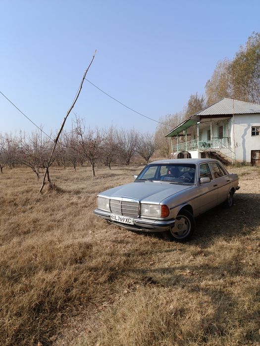 W123 в хорошем состоянии