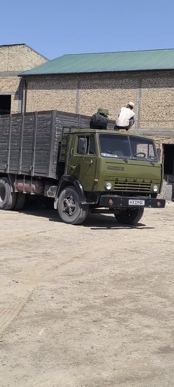 Kamaz bartavoy sotiladi