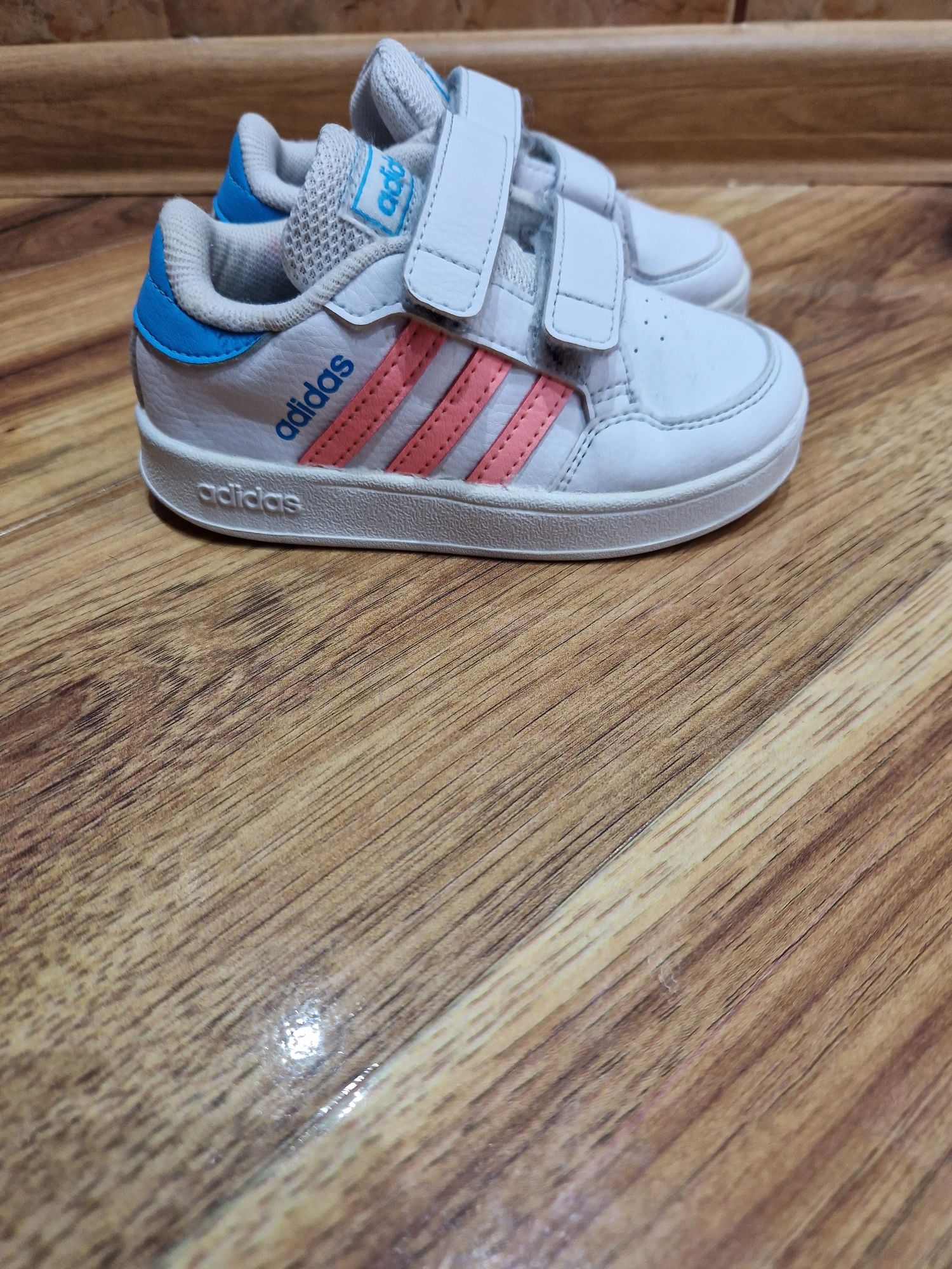 Adidasi Adidas masura 23