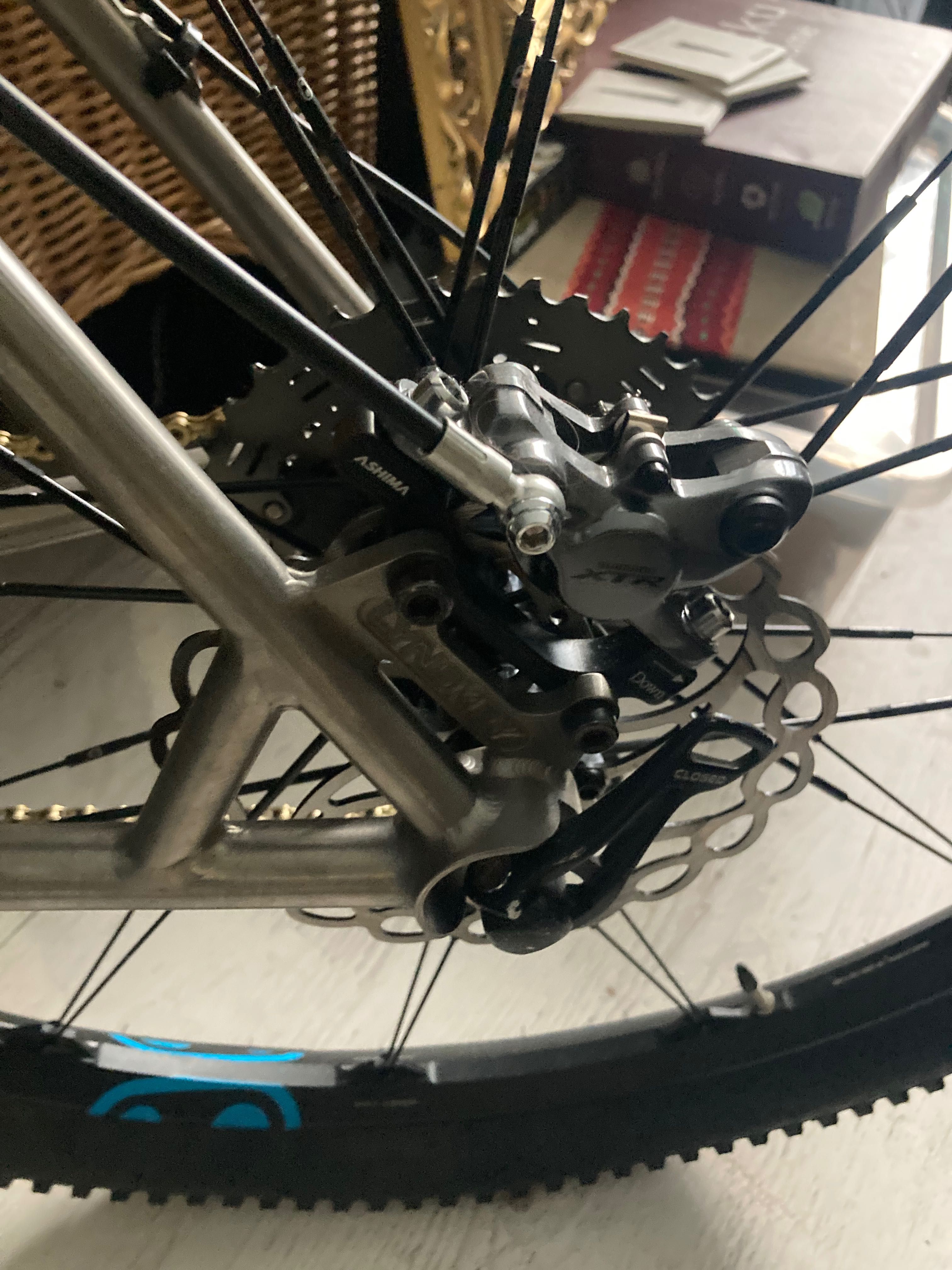 Байк американска марка Ленски титаниева рама и Sram xx1 части