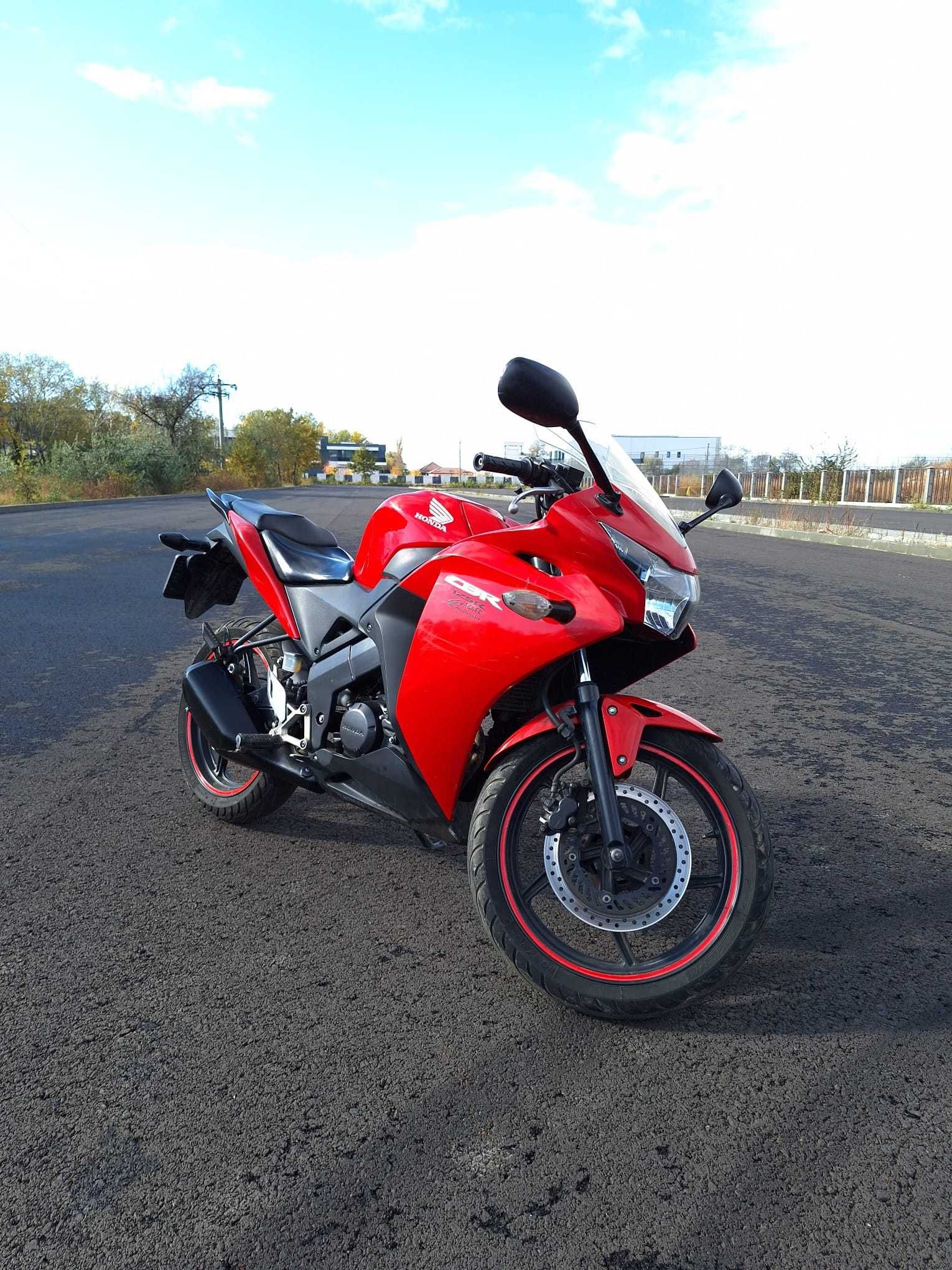 Vand Honda CBR 125R