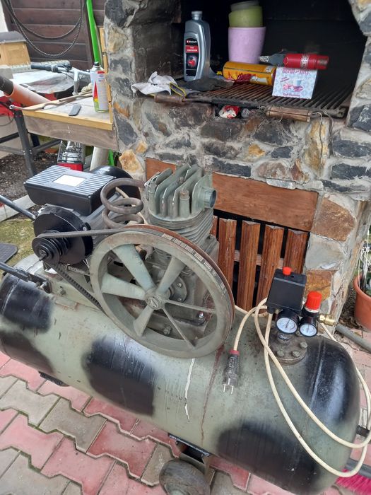 Compresor ECR350 restaurat cu butelie de 200L