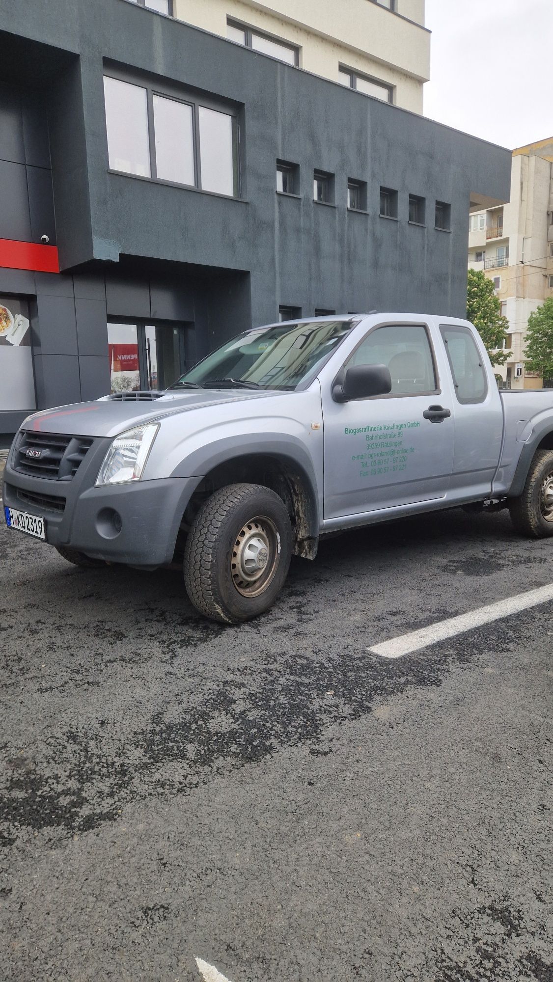 Isuzu D Max pick up Hilux L200