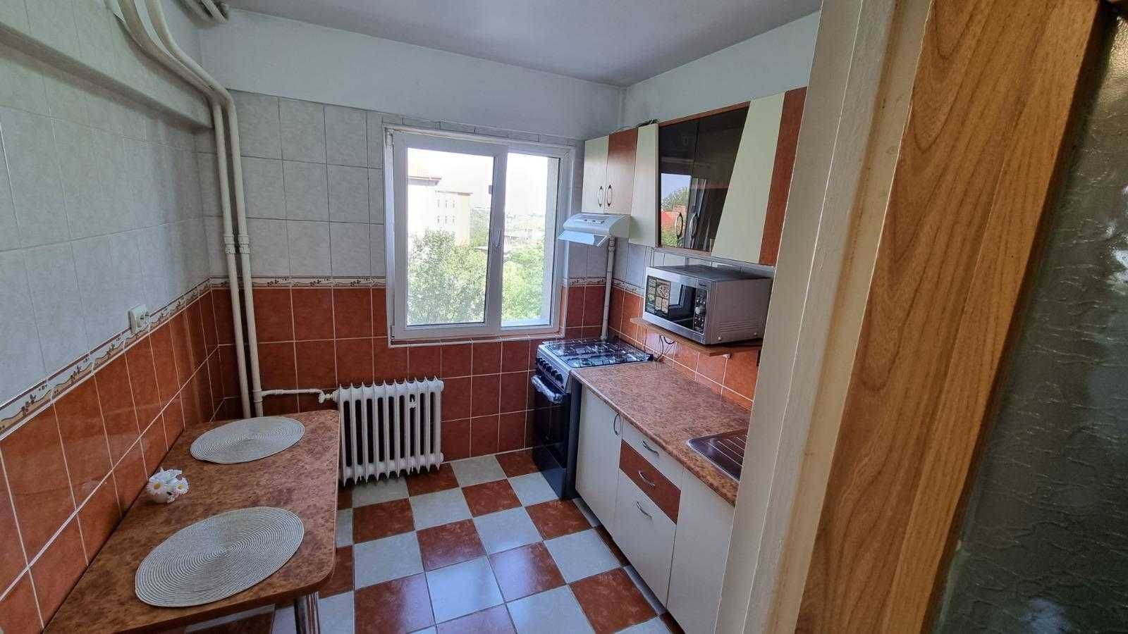 Vanzare apartament 2 camere mobilat, utilat Metrou Piata Sudului
