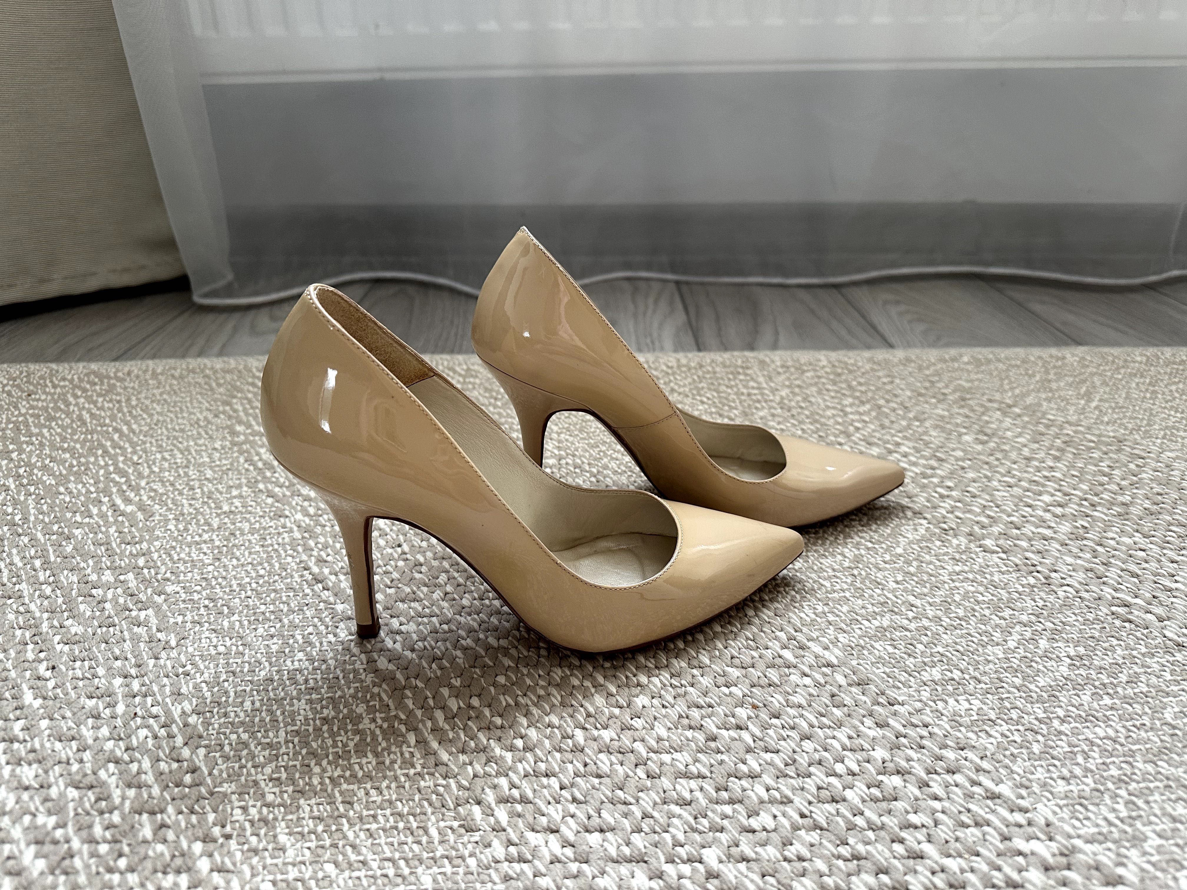 Pantofi Karen Milen