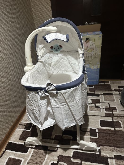 Yulka 4in1 Converttible Bassinet