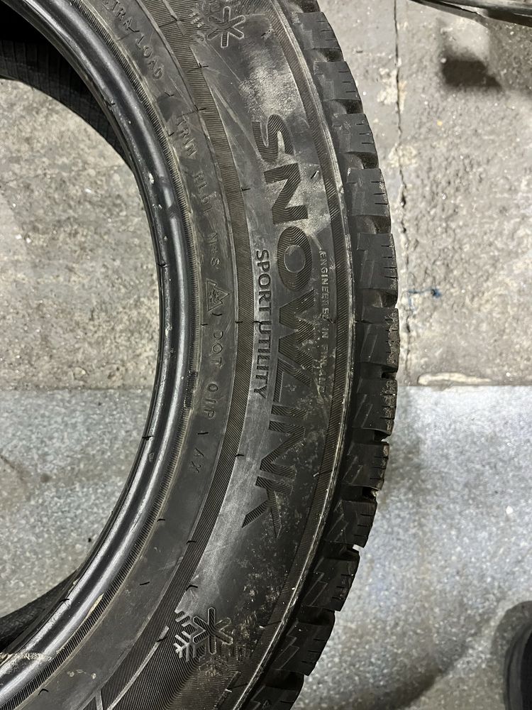 Зимние шины Triangle 225/60R18