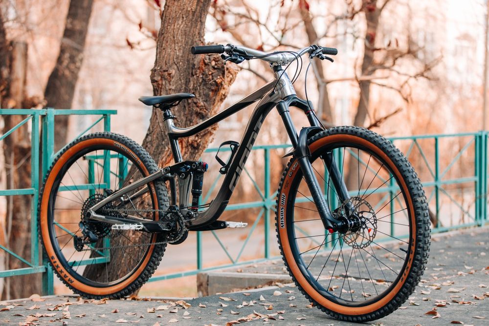 Двухподвес Giant Reign 2020г. 29 колеса L размер. Велосипед