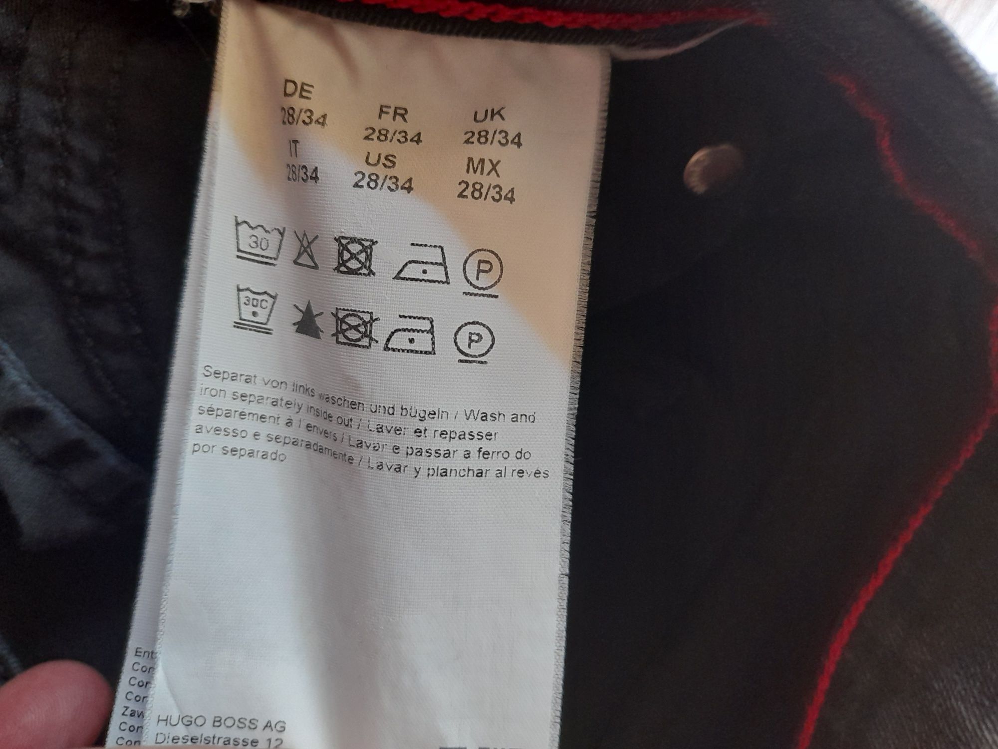 HUGO BOSS дамски дънки 28 номер.