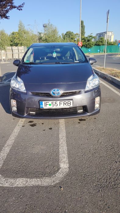 Vând Toyota Prius