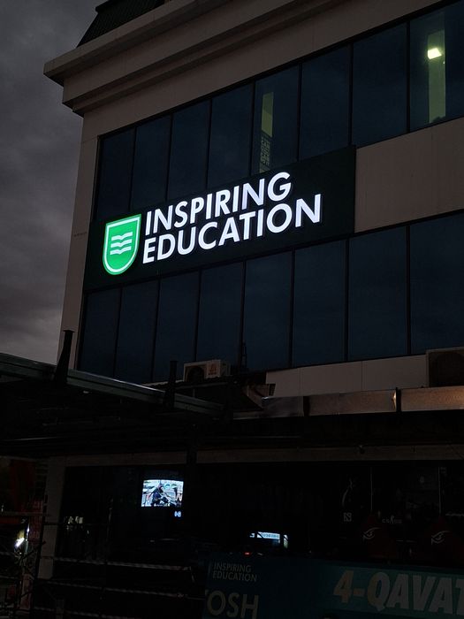 Bukva  Laytboks Banner Orakal