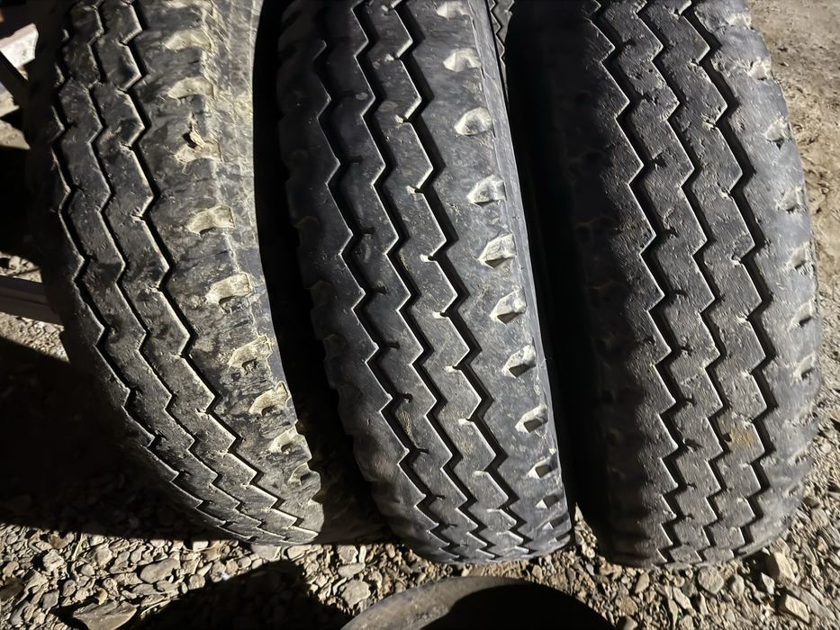 Қытай балондар 12.00.20 камер флипперларымен үш штук бар