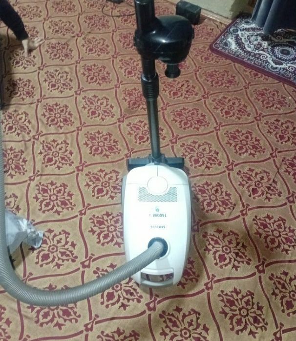 Самсунг пылесос сотилади