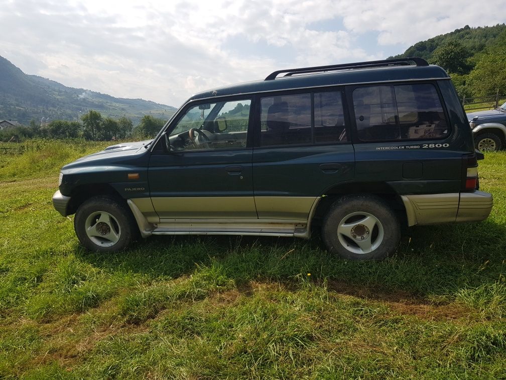 Dezmembrez Mitsubishi pajero motor 2.8 cutie automată super selecta