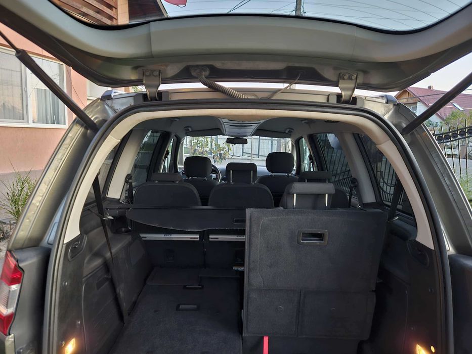 Ford Galaxy " Ghia" 2.0 D 140 cp 2011 automat