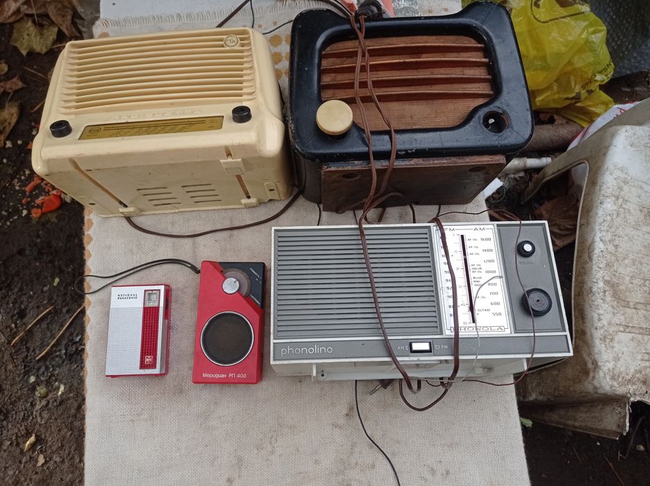 Radio vechi cu lămpi