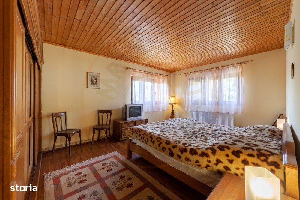 Casa rustica P+1 in zona de deal – Bogati, AG