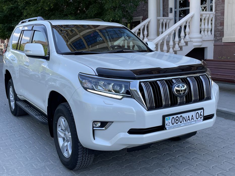Аренда авто с водителем Toyota Land Cruiser Prado
