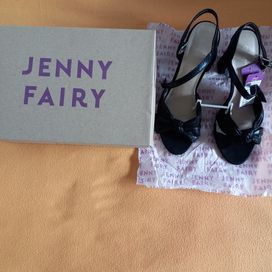 Продавам черни официални обувки JENNY FAIRY. Номер 39.