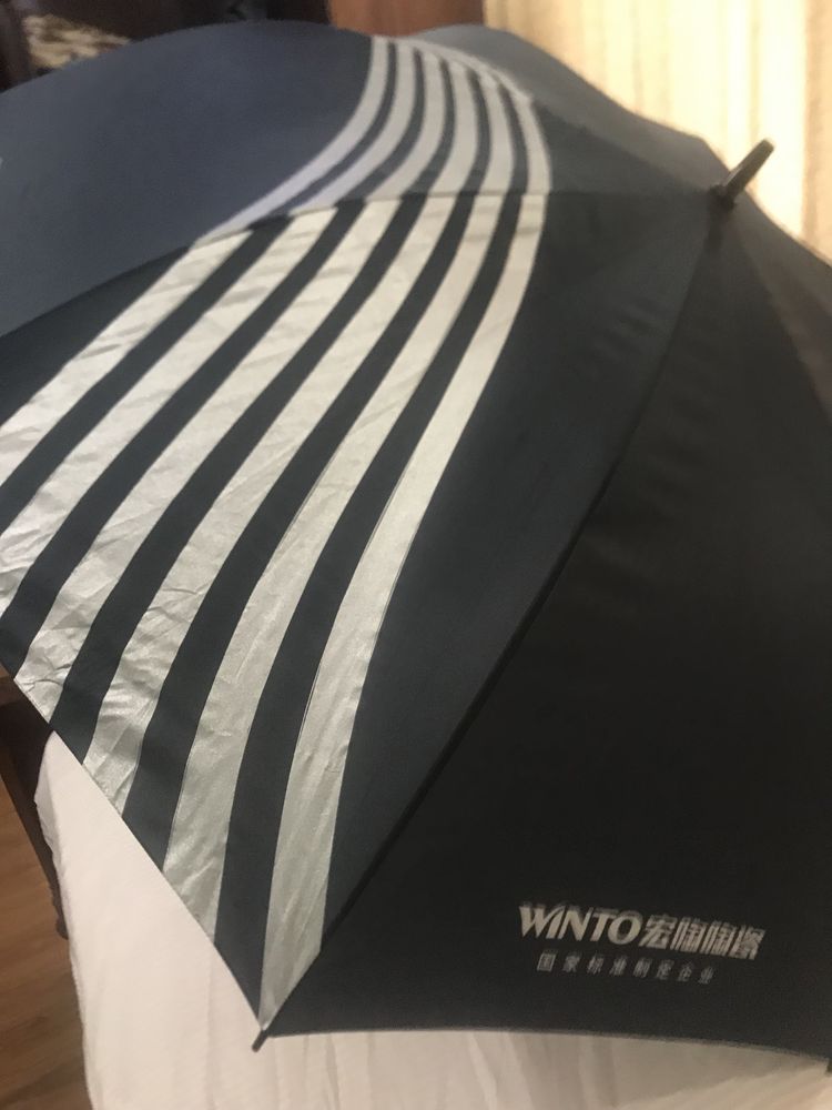 Зонт новый большой -150 см диаметр.