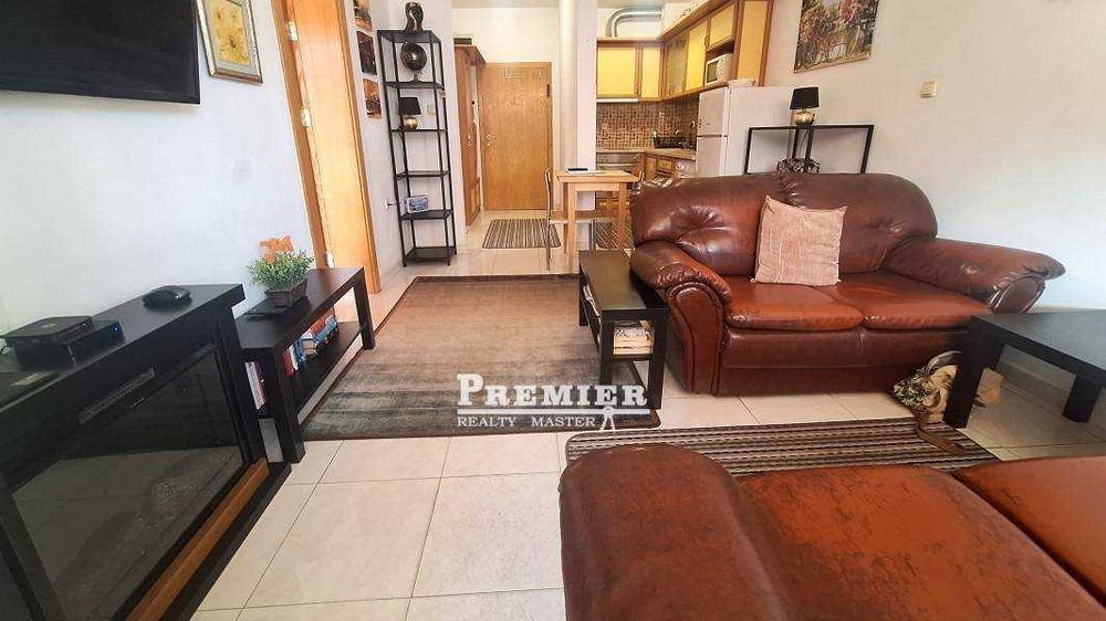 Продава се Двустаен апартамент в к.к. Слънчев бряг - 60 кв.м за 1250 €/кв.м - Снимка #2