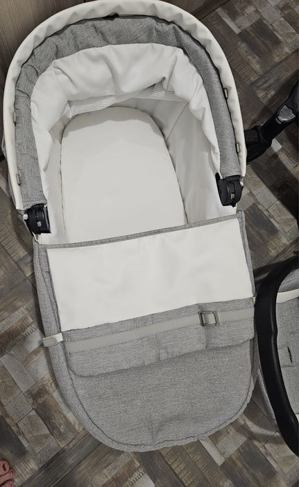 Продавам - детска количка 3 в 1 Peg Perego Book S