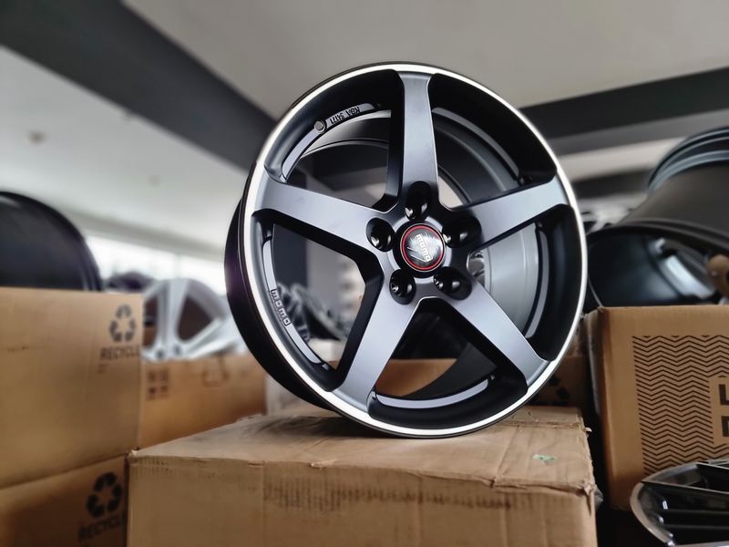 17цола 5x114.3 Toyota,Mazda,Kia,Nissan