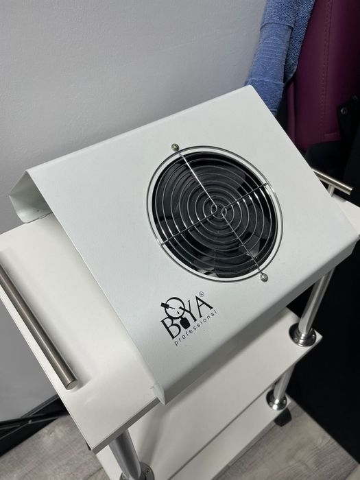 срочно продам пылесос для маникюра